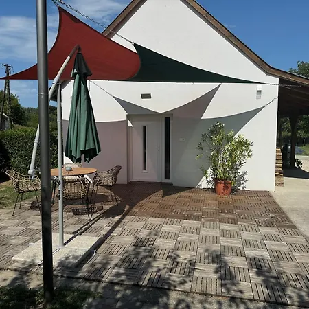 Magnolia Apartment